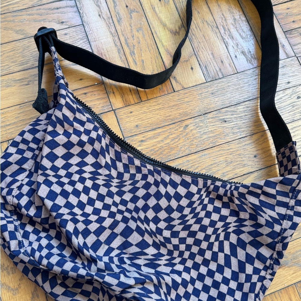 Baggu Medium Crescent in Trippy Checker